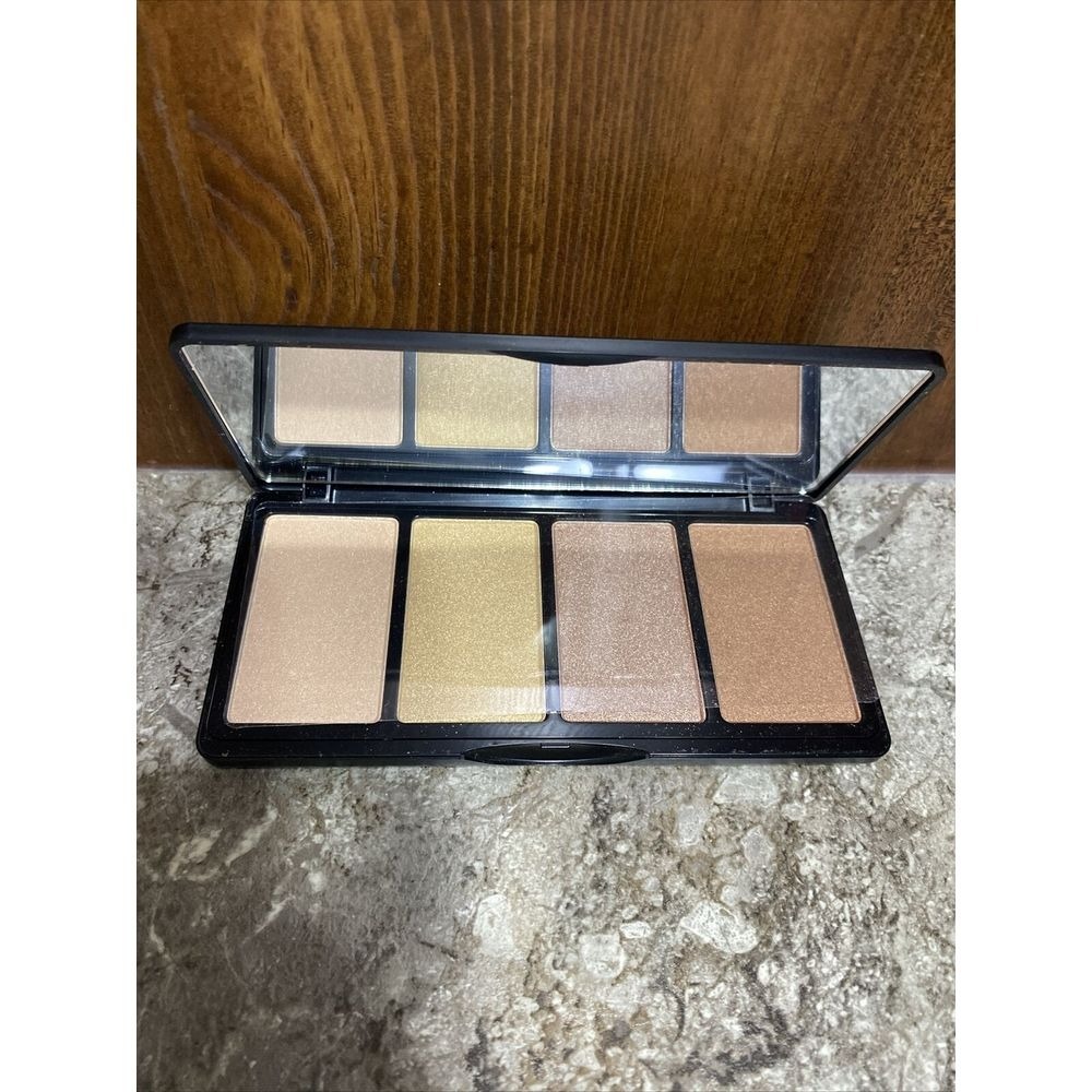 L.A. Girl LA Girl Moonlight Magic Highlighting Palette New 0.14 oz GBL425